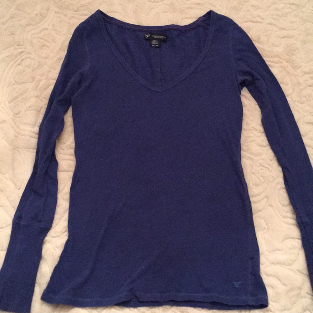 American Eagle long sleeve v-neck tee